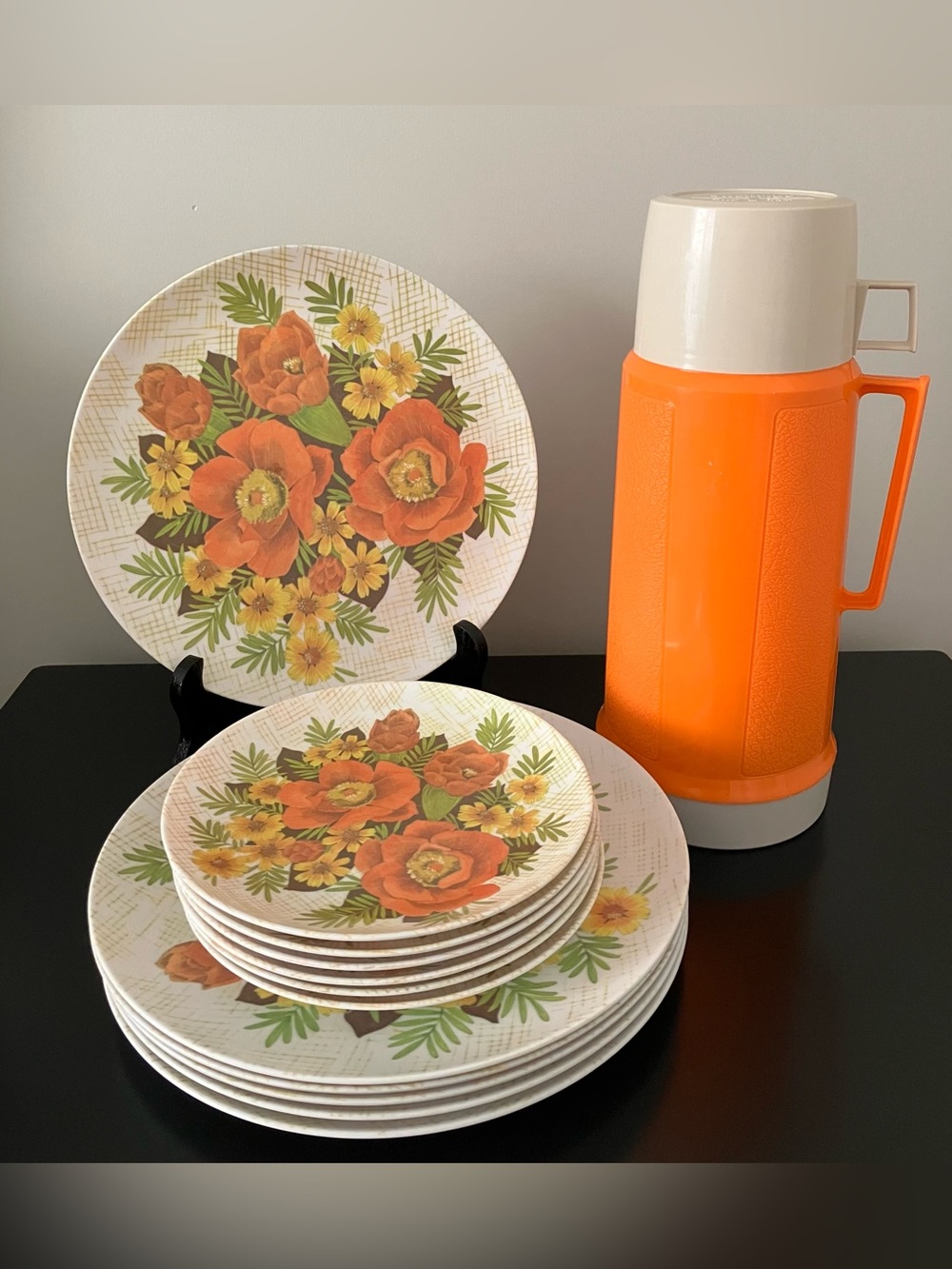 Vintage Retro Orange Poppy Outdoor Dinnerware Set & Thermos